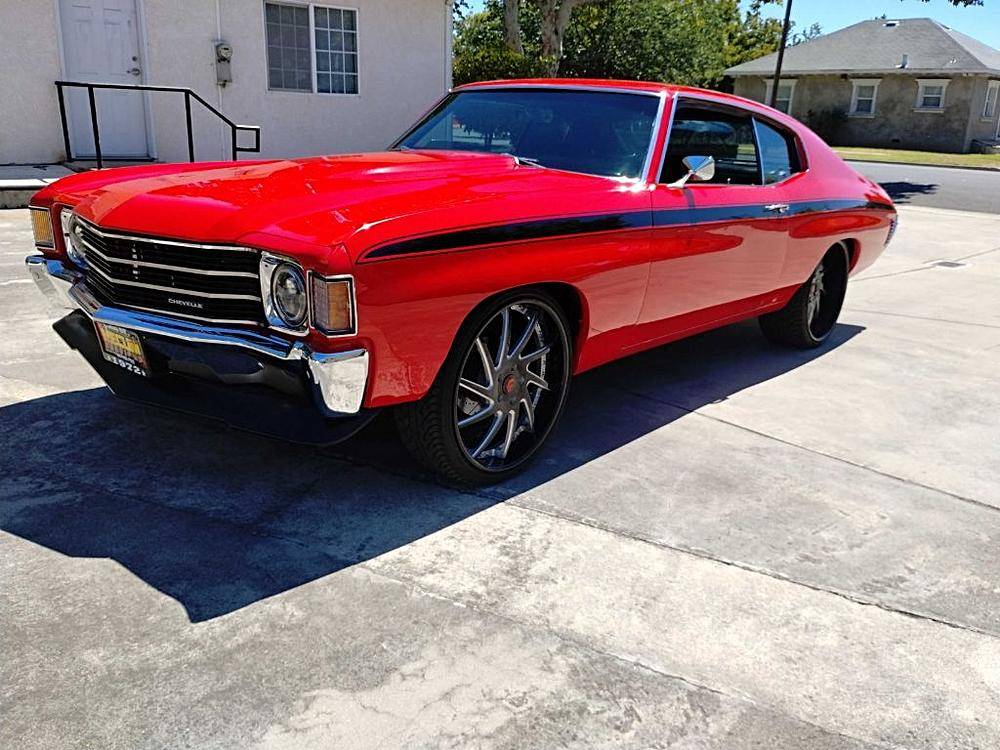 Chevy-chevelle-1972-red-10