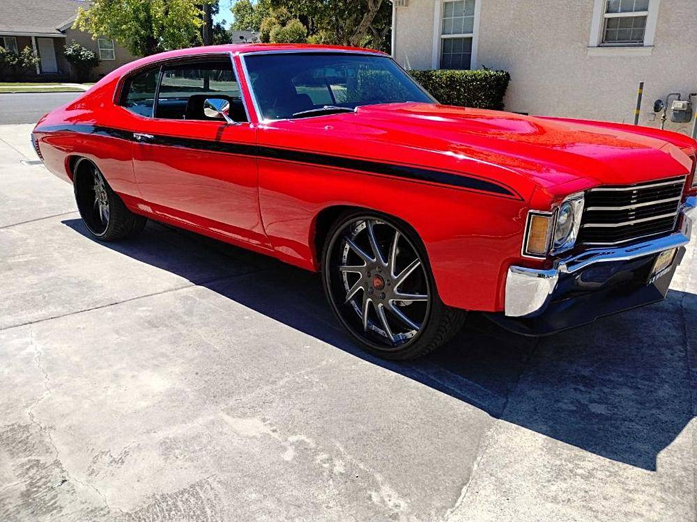 Chevy-chevelle-1972-red-11