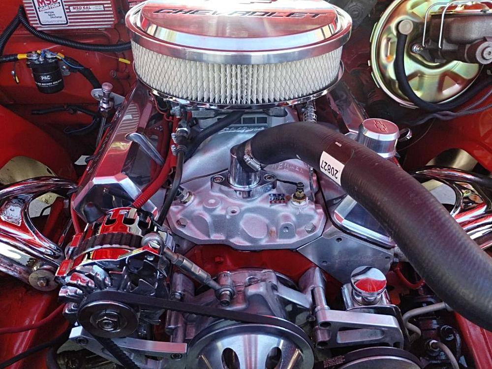 Chevy-chevelle-1972-red-21