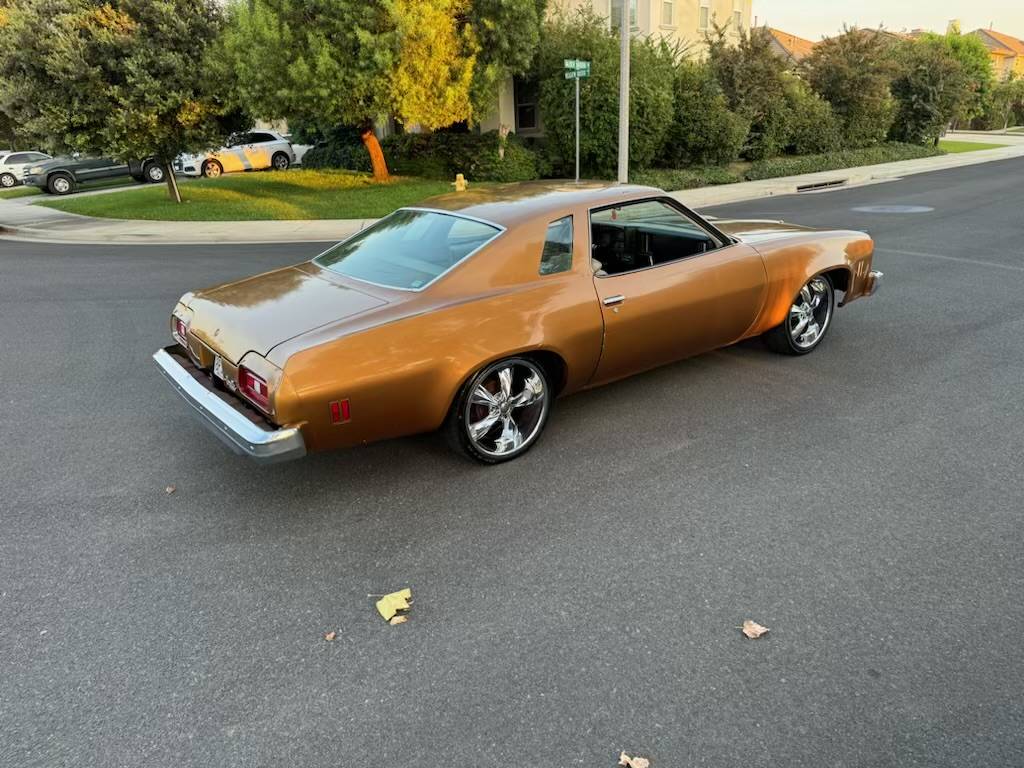 Chevy-chevelle-sports-coop-rebuilt-v8-350-wha-1974-3