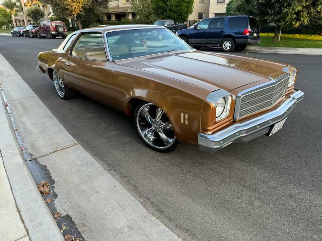 Chevy-chevelle-sports-coop-rebuilt-v8-350-wha-1974-9