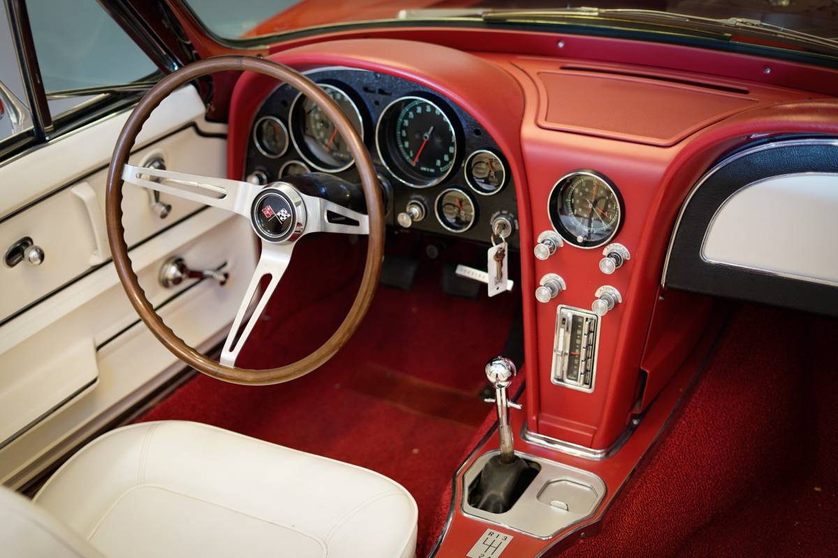 Chevy-corvette-1965-13