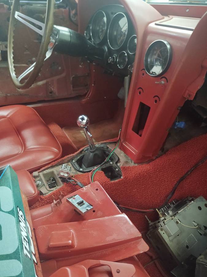 Chevy-corvette-1965-red-2