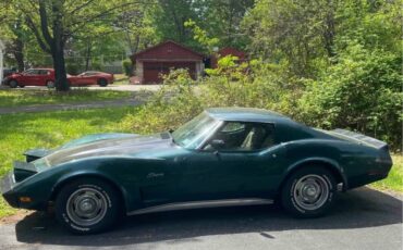 Chevy-corvette-1974-green-5