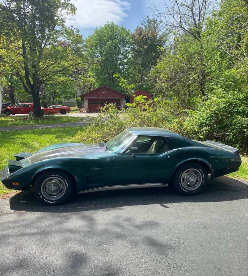 Chevy-corvette-1974-green-5