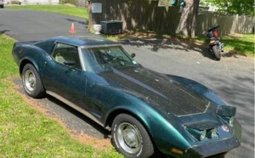 Chevy-corvette-1974-green-6
