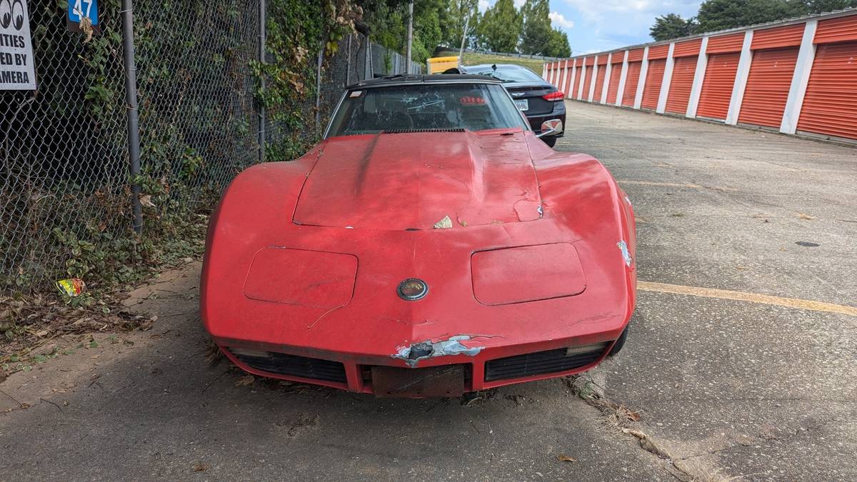 Chevy-corvette-1974-red-2
