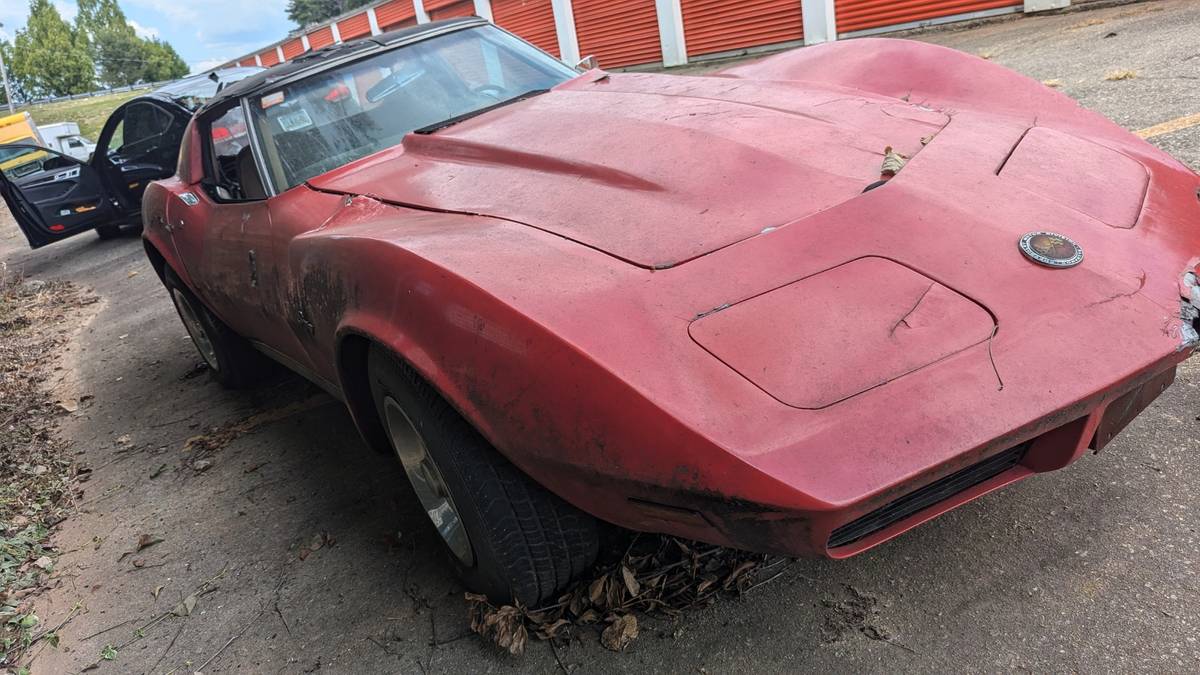 Chevy-corvette-1974-red-3