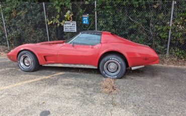 Chevy-corvette-1974-red
