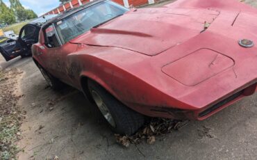 Chevy-corvette-1974-red-4
