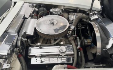 Chevy-corvette-1976-white-3