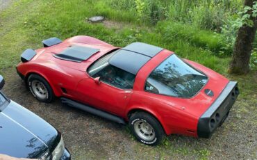 Chevy-corvette-1980-red-4