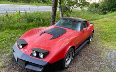 Chevy-corvette-1980-red-5