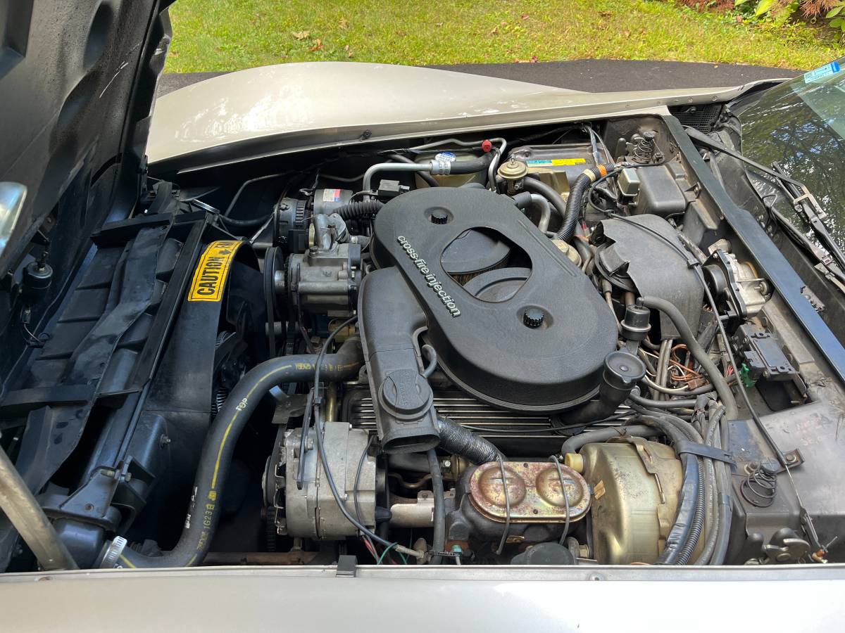 Chevy-corvette-1982-1