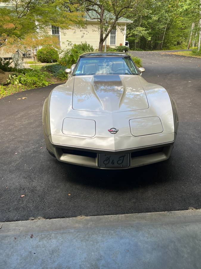 Chevy-corvette-1982-4