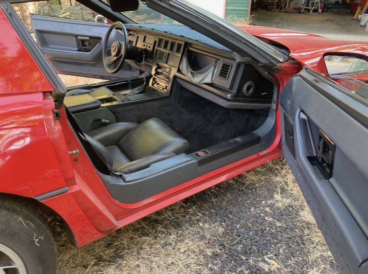 Chevy-corvette-1984-8