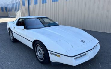Chevy-corvette-1986-white-1