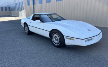 Chevy-corvette-1986-white-6