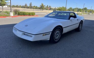 Chevy-corvette-1986-white-7