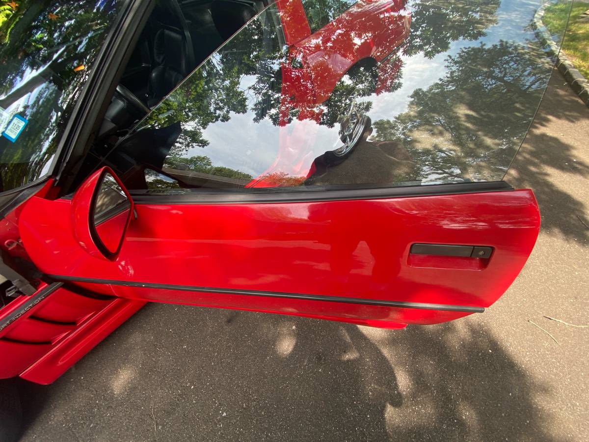 Chevy-corvette-1989-red-6