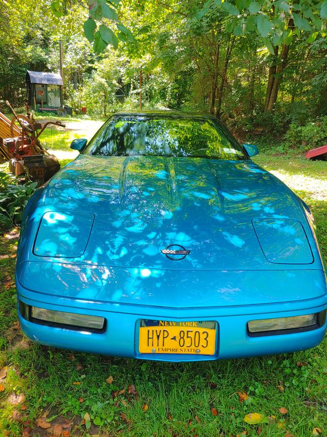 Chevy-corvette-1992-blue-1