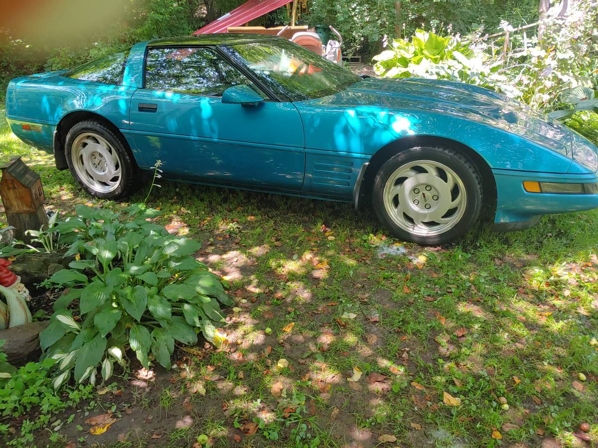Chevy-corvette-1992-blue