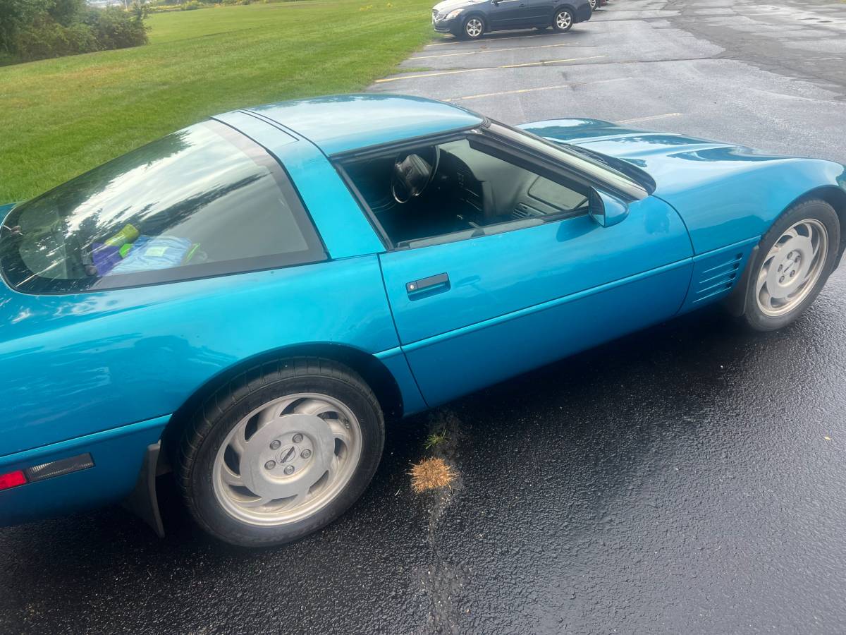 Chevy-corvette-1994-blue-2