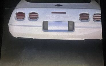 Chevy-corvette-1994-white-1