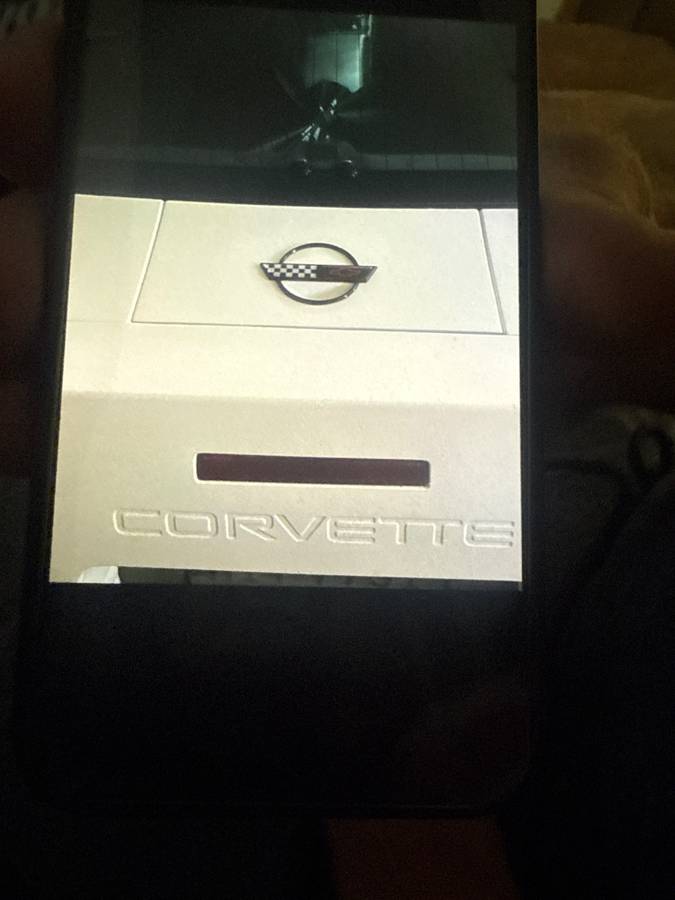 Chevy-corvette-1994-white-5