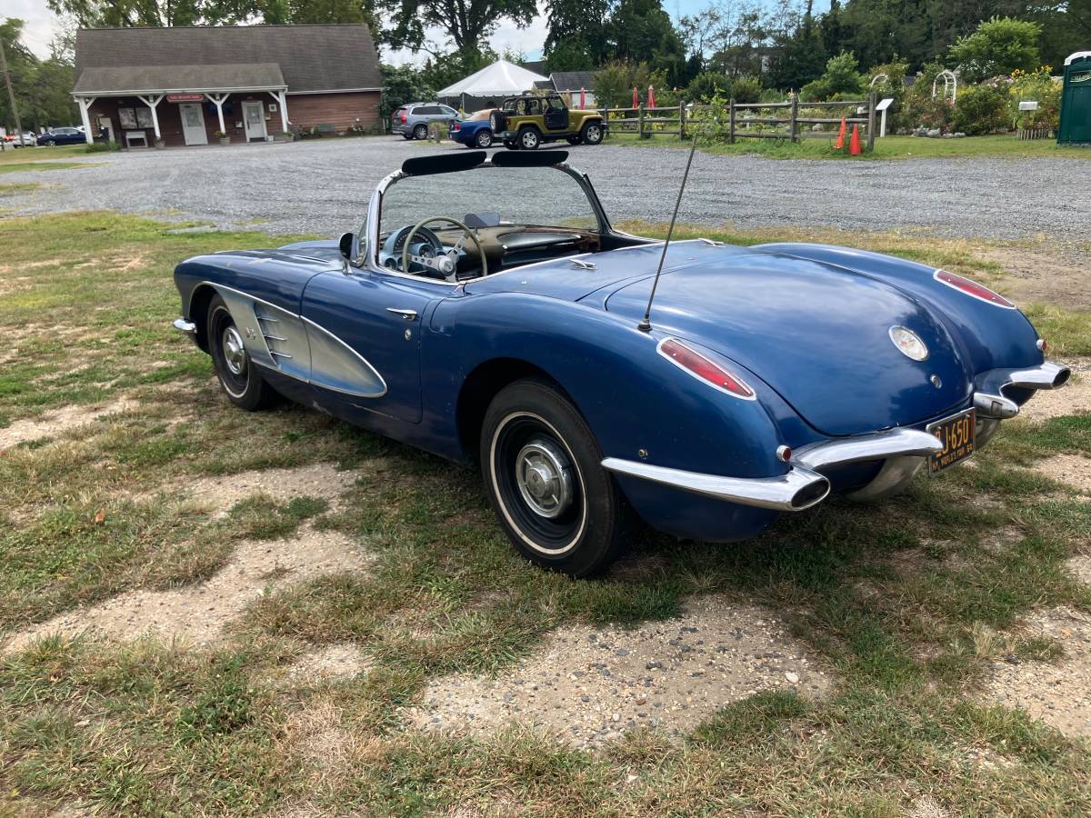 Chevy-corvette-convertible-1959-blue-1