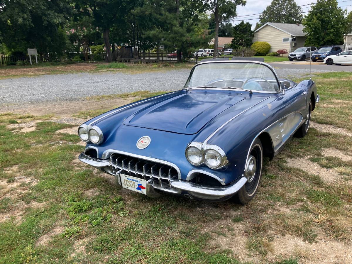 Chevy-corvette-convertible-1959-blue-4