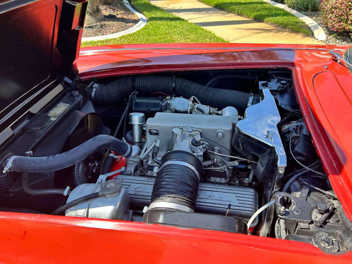 Chevy-corvette-convertible-1961-red-11