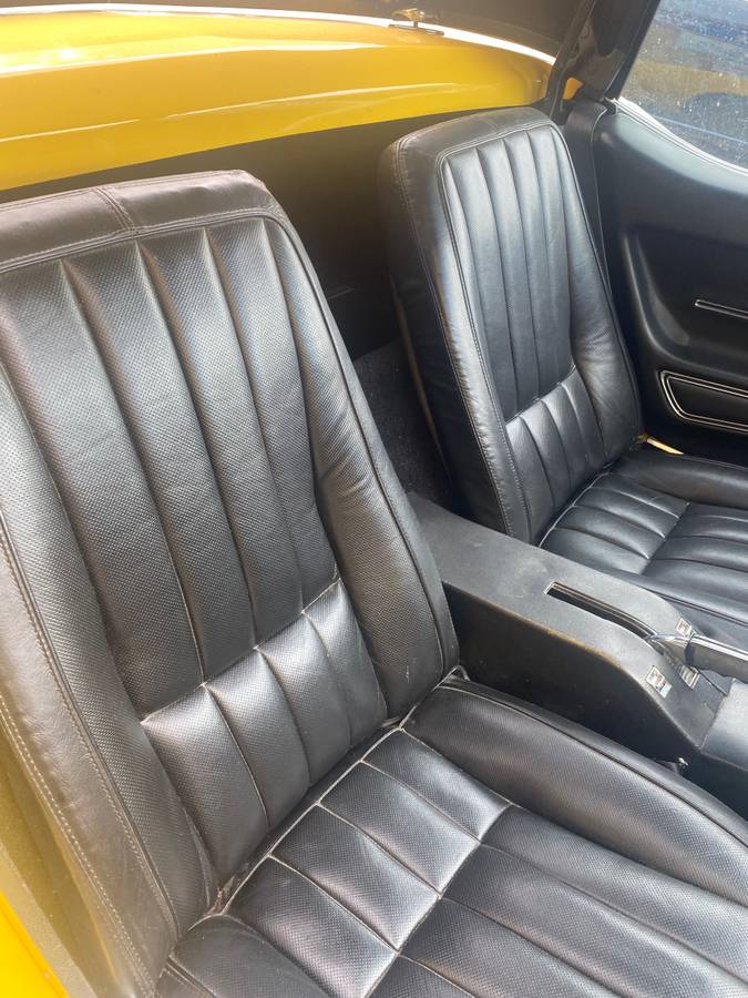 Chevy-corvette-convertible-1968-yellow-1