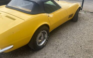 Chevy-corvette-convertible-1968-yellow-5