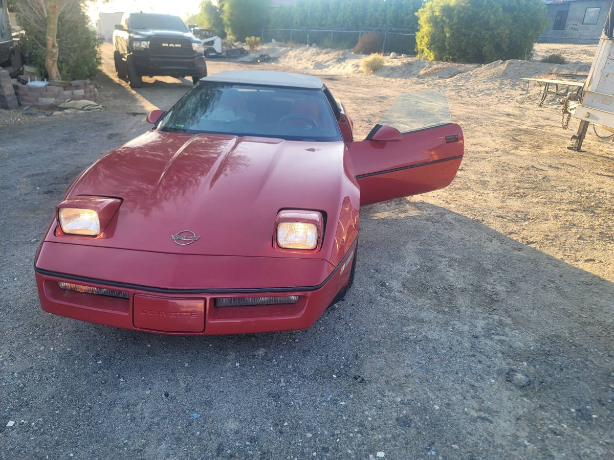 Chevy-corvette-convertible-1987-red-1