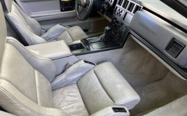 Chevy-corvette-convertible-1988-black-10