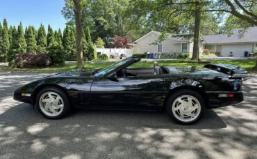 Chevy-corvette-convertible-1988-black-2