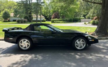 Chevy-corvette-convertible-1988-black-3