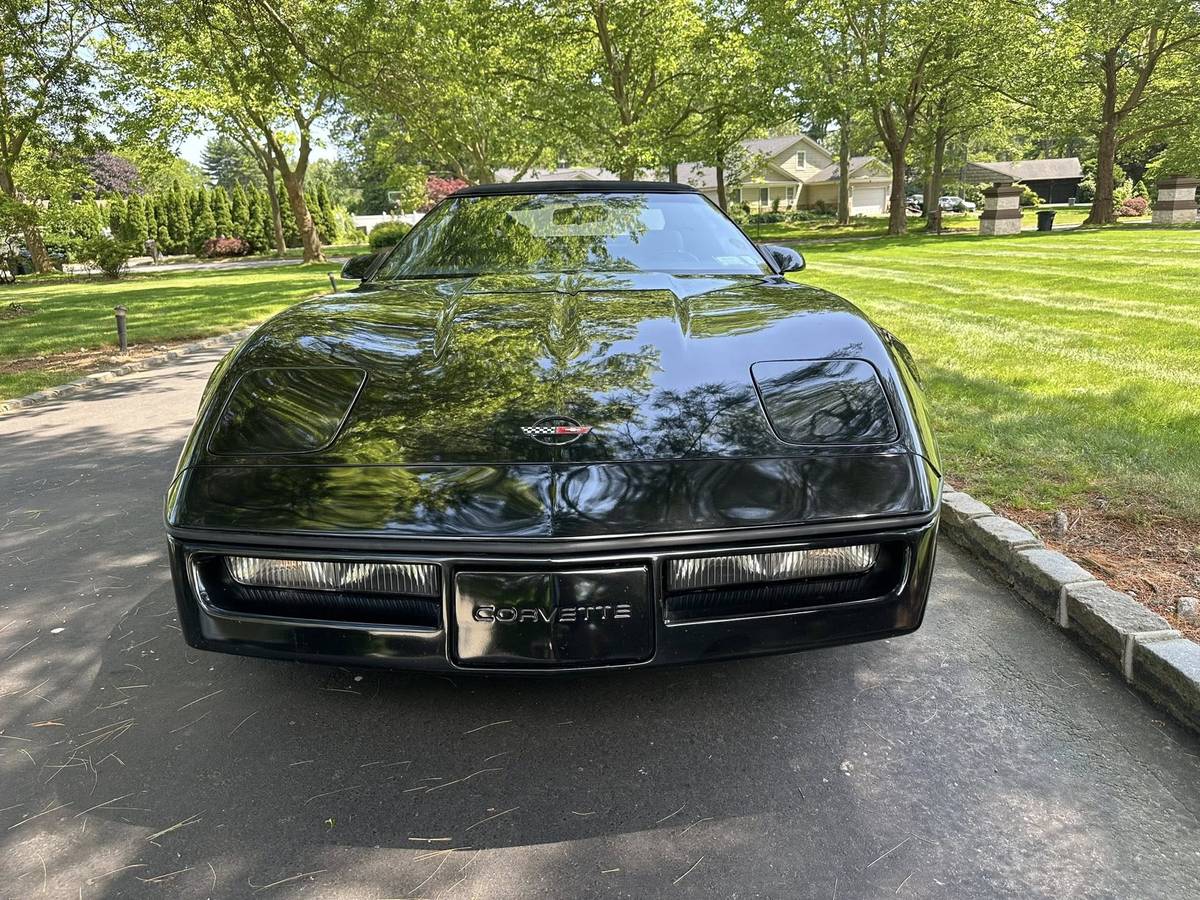 Chevy-corvette-convertible-1988-black-7