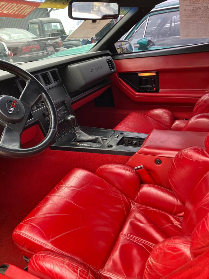 Chevy-corvette-convertible-1989-white-3