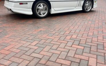 Chevy-corvette-convertible-1989-white