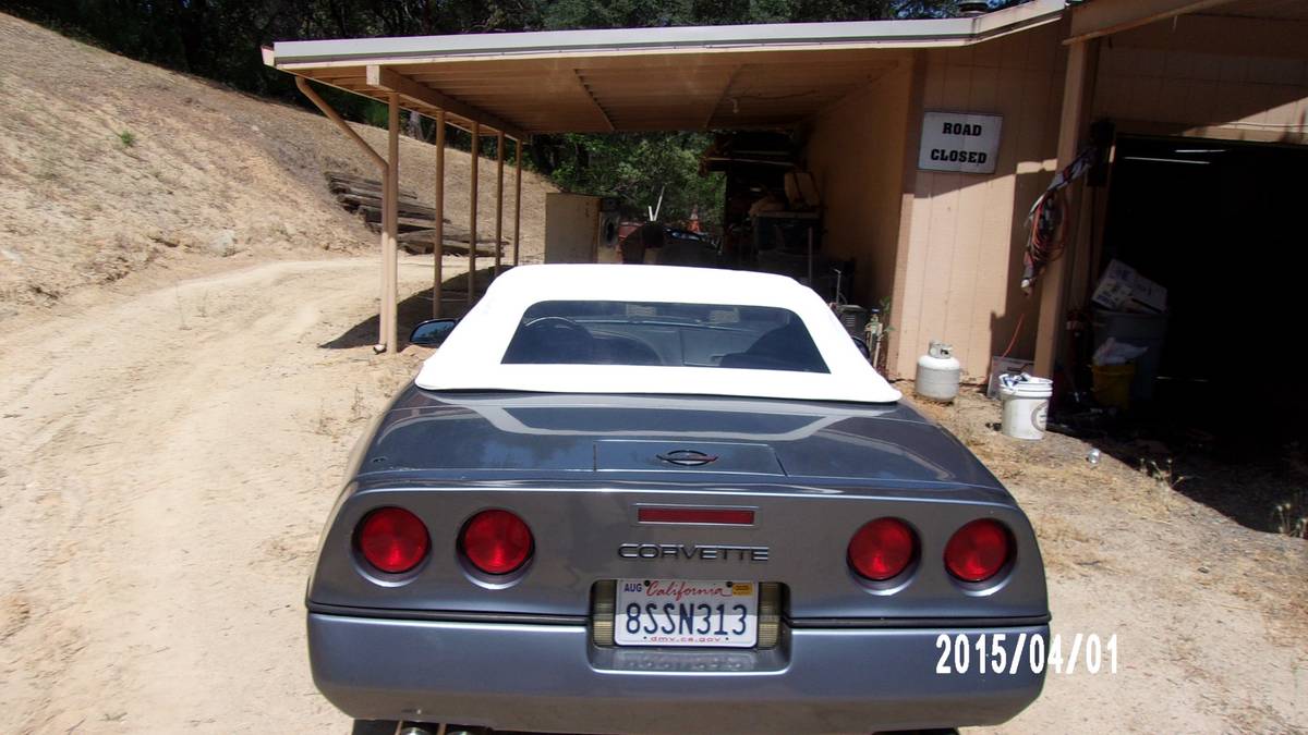 Chevy-corvette-convertible-1990-blue-8