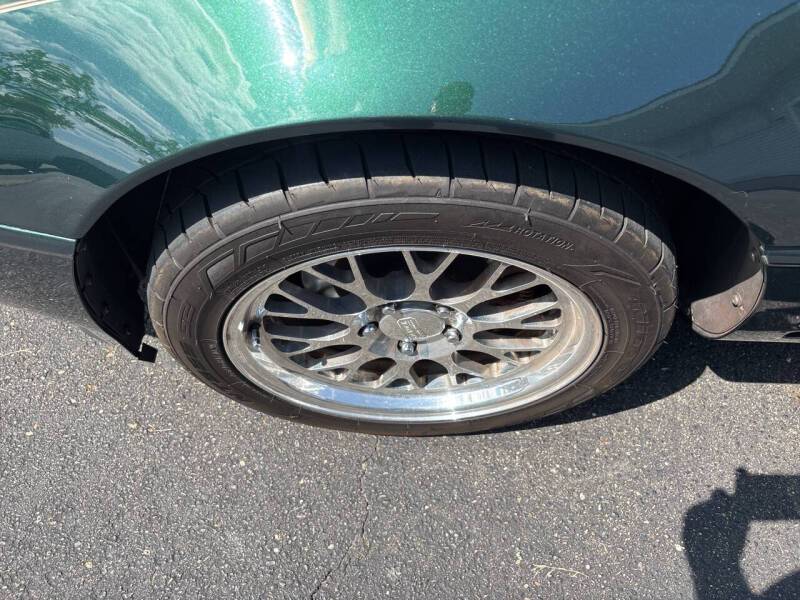 Chevy-corvette-convertible-1994-green-15