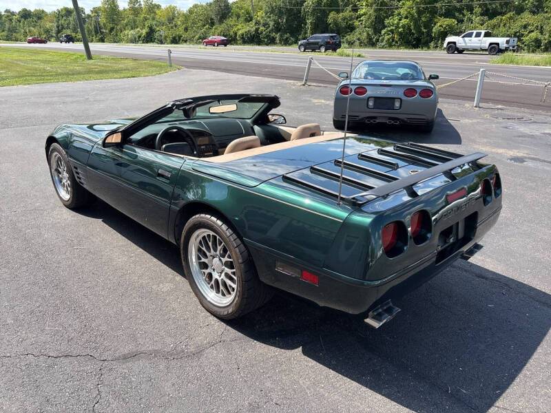 Chevy-corvette-convertible-1994-green-4