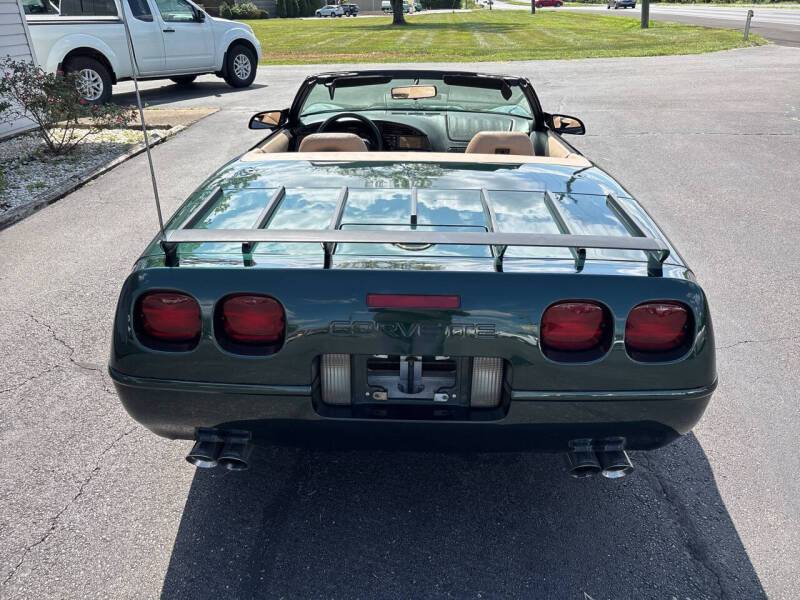 Chevy-corvette-convertible-1994-green-5