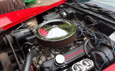 Chevy-corvette-coupe-1975-red-1
