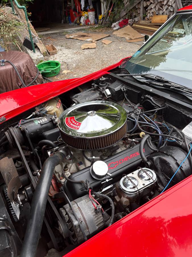 Chevy-corvette-coupe-1975-red-1