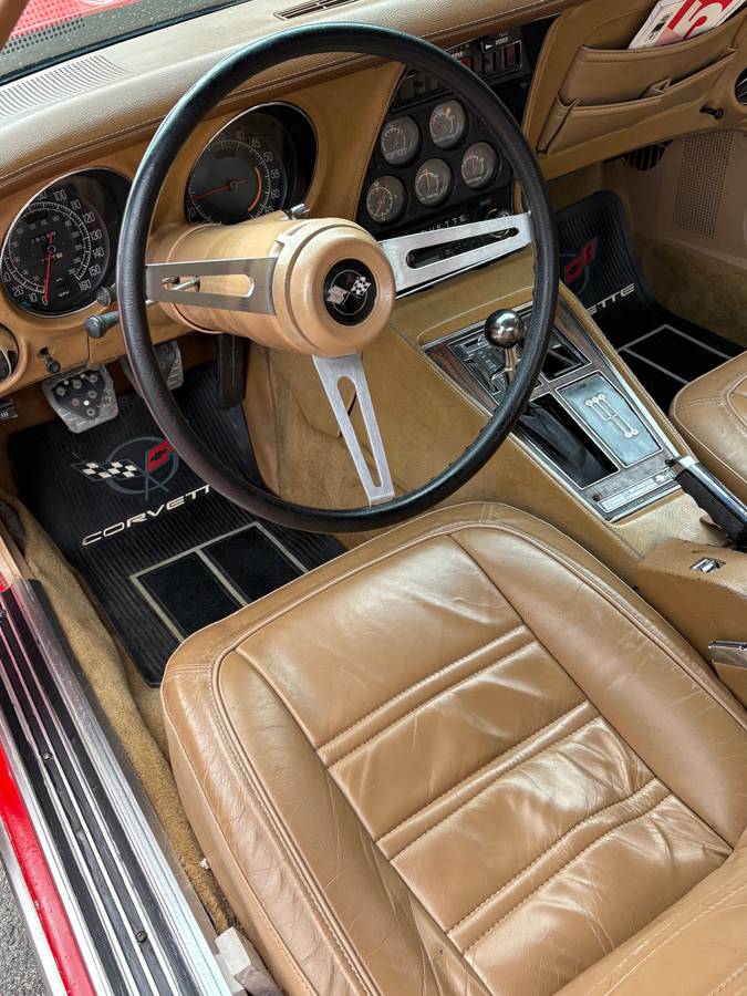 Chevy-corvette-coupe-1975-red-4
