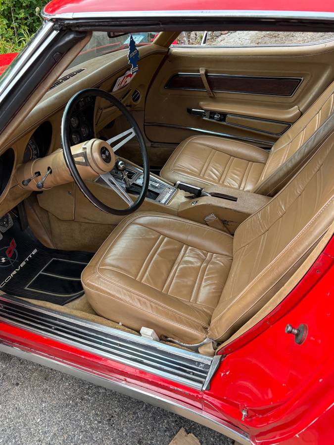 Chevy-corvette-coupe-1975-red-5