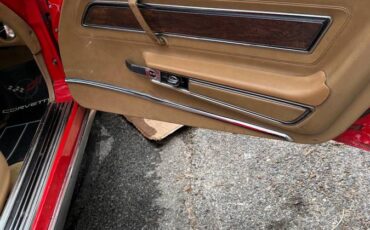 Chevy-corvette-coupe-1975-red-8